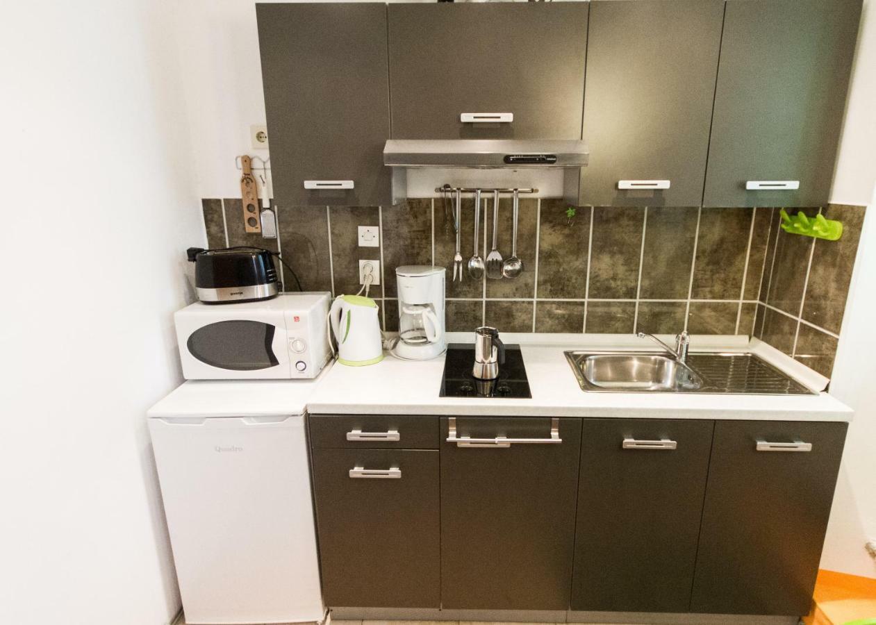 Apartment T & D Pula Luaran gambar