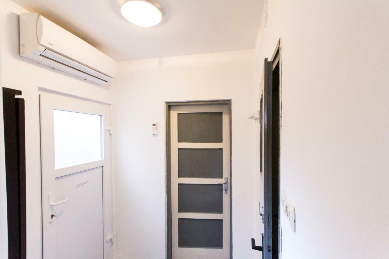 Apartment T & D Pula Luaran gambar