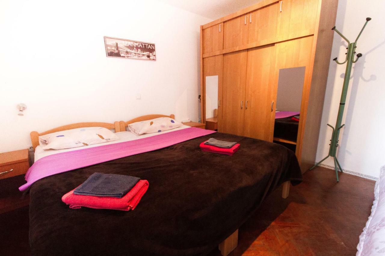 Apartment T & D Pula Luaran gambar